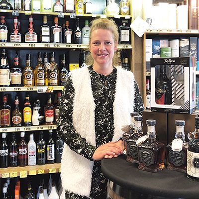 Wijnhandel en Slijterij Kok aan het Schubertplein